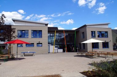 Grundschule St. Peter und Paul in Urmitz Bahnhof